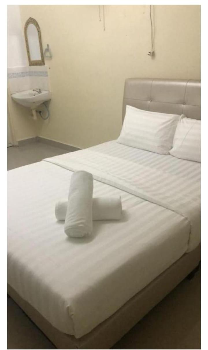 Netasha Holiday Inn Tanah Rata Exterior photo
