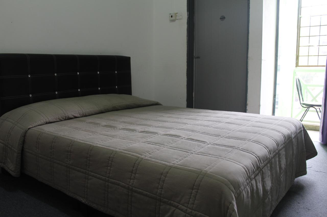 Netasha Holiday Inn Tanah Rata Exterior photo
